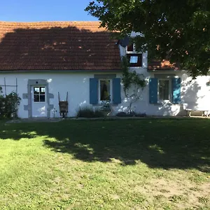 Nuitées Au Calme De La Campagne Bourbonnaise Hébergement de vacances